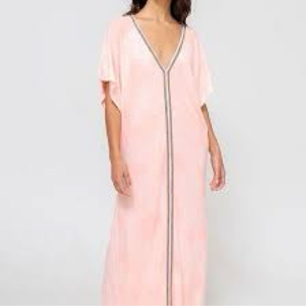 PITUSA
(NWT
$125 $189 Size: Standard Size Fits Medium to XL